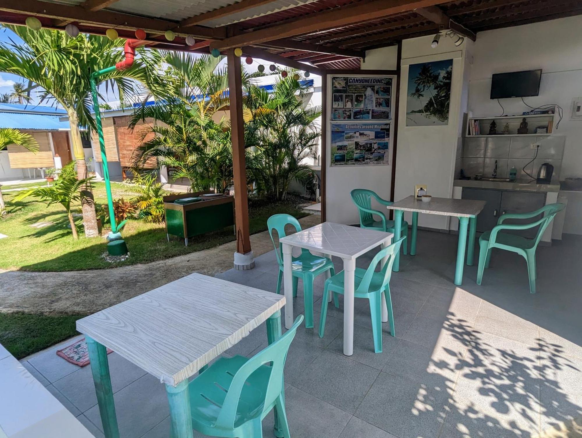 Astillo'S Guest Houses Moalboal Εξωτερικό φωτογραφία